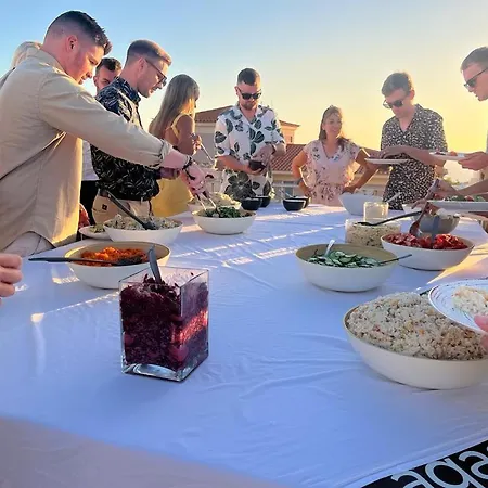 Boutique Experience וילה אדחה