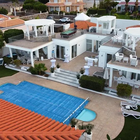 וילה Boutique Experience אדחה