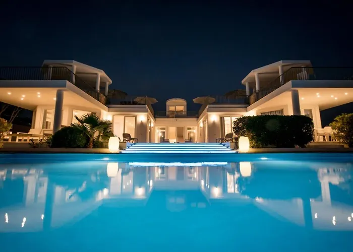 Boutique Experience * أذيخي