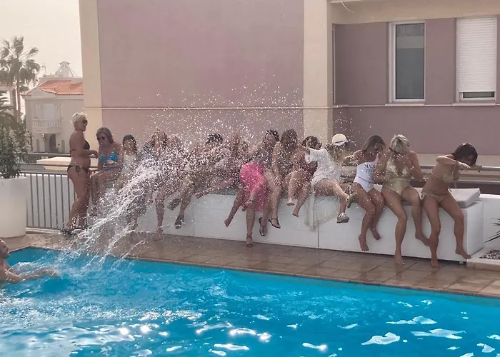 فيلة Boutique Experience *