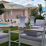 Boutique Experience וילה