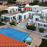 וילה Boutique Experience אדחה