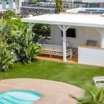 Boutique Experience וילה