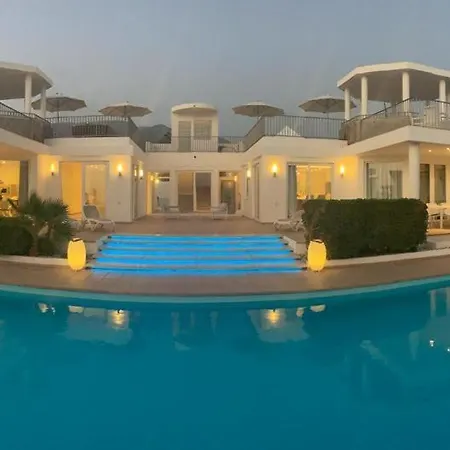 Villa Boutique Experience *