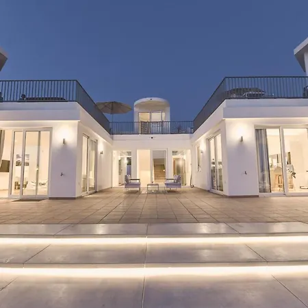 Villa Boutique Experience